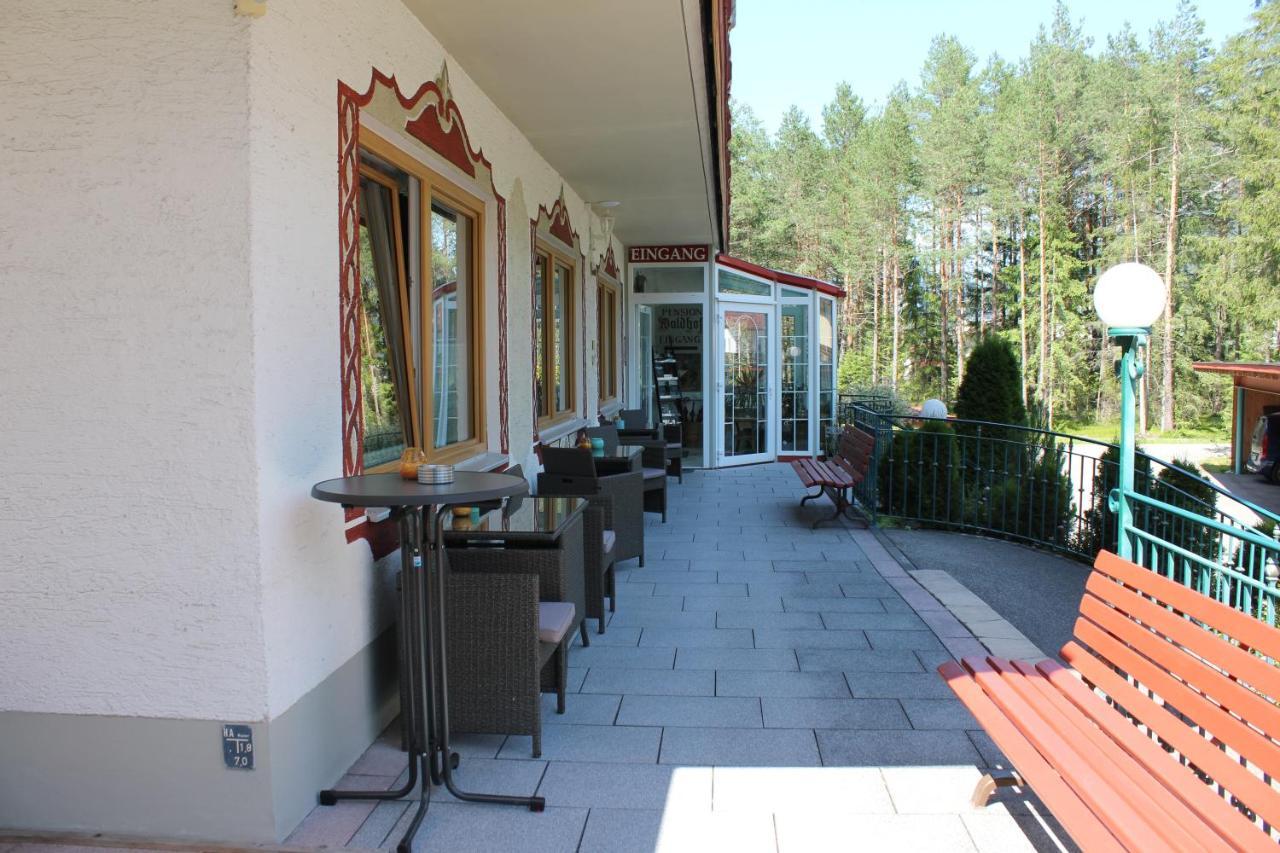 Hotel Garni Waldhof Stanzach Esterno foto